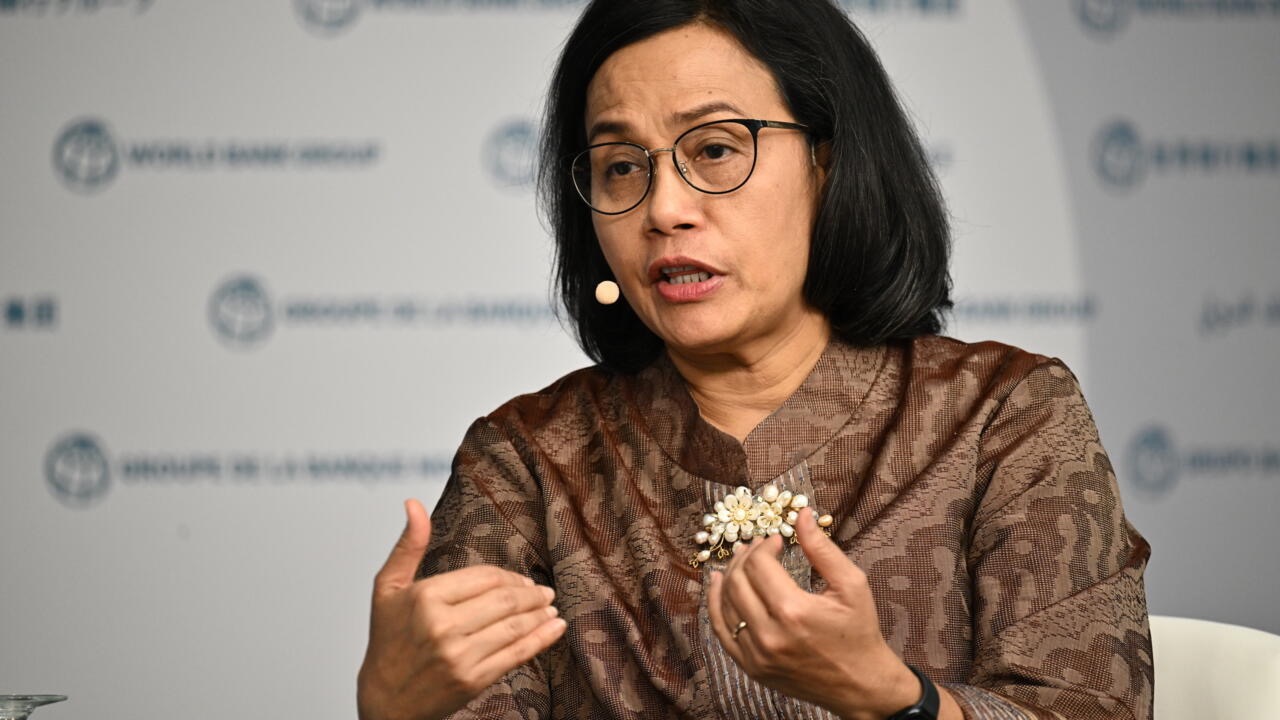 Indonesia’s Finance Minister Vows Policy Reforms After Home Looting