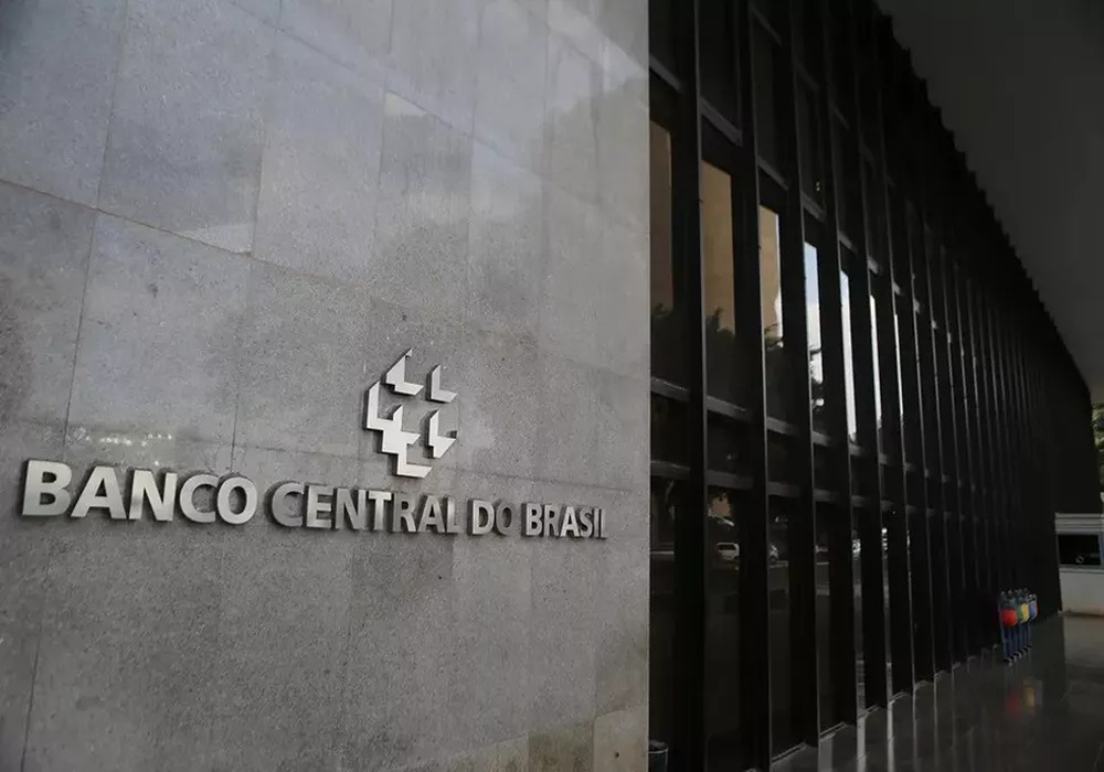Brazil’s Central Bank Governor Warns of Overheated Economy Amid Inflation Pressures